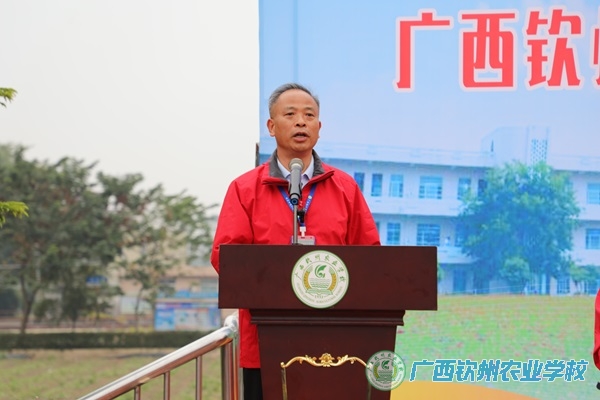 赛事有期，精神永驻——我校第十四届学生田径运动会圆满落幕