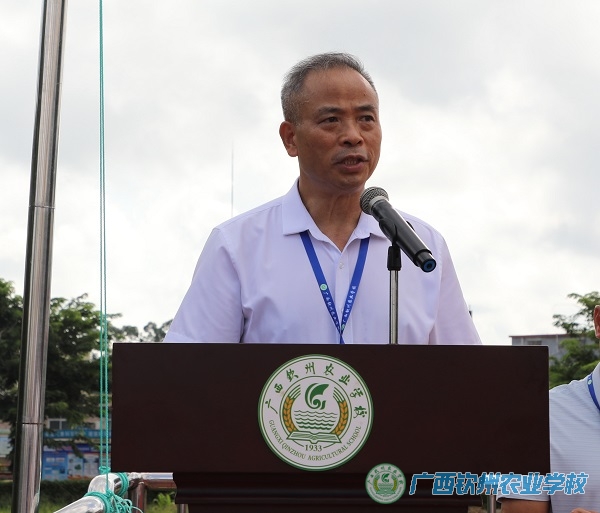 我校隆重举行2025级新生军训动员大会‖近三千名新生开启迷彩青春第一课