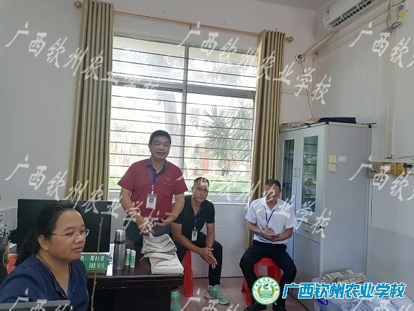 我校基础教学部2021秋季学期“以老带新”师徒结对工作布置会