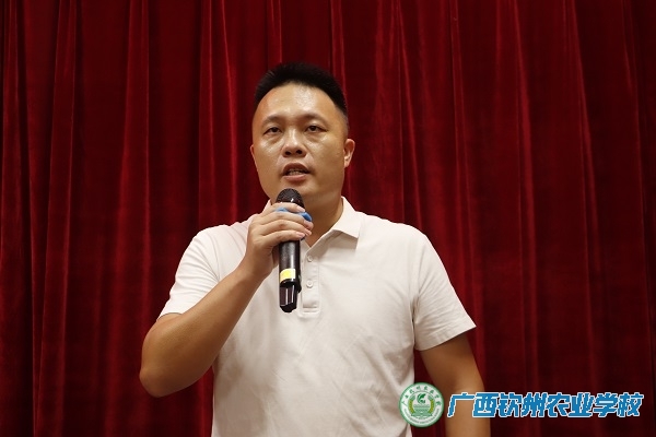 我校组织召开2024级新生军训教官见面会