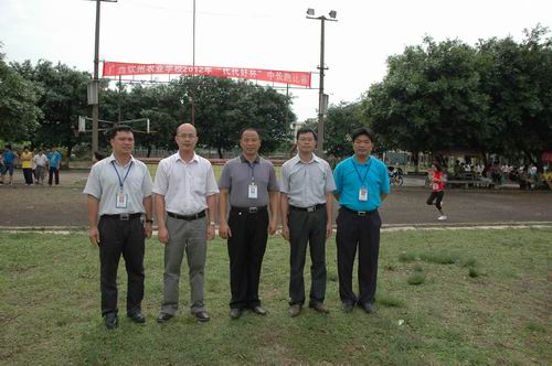 开展体育竞赛  增强锻炼激情