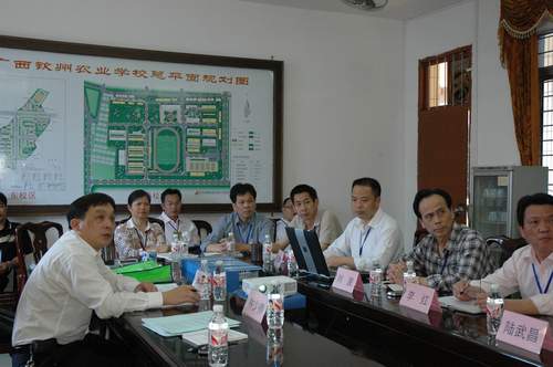 教育厅专家组到我校开展广西中等职业学校教科研“20强”评估