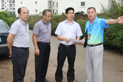 自治区农业厅领导莅临我校调研