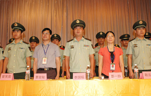 我校召开2013级学生军训动员大会