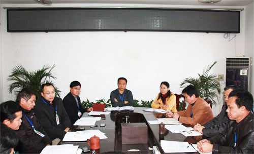 我校召开中层干部会议部署本学期工作