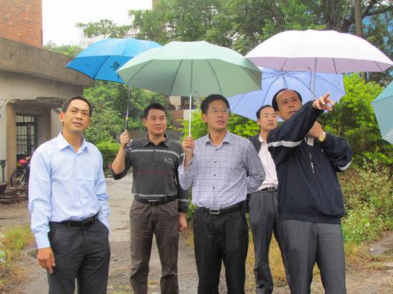 广西区财政厅农财处陈兴才处长到我校指导工作