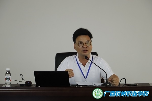 以老带新传帮带，携手共进铸师魂 ——记我校举行第十七期教师“以老带新”活动启动仪式