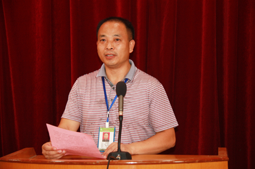 致青春 梦起航—我校举行2015届毕业典礼