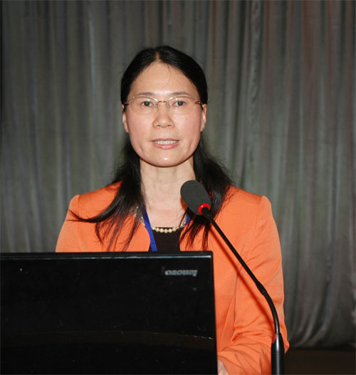 树榜样 立标杆——我校召开2013年秋季学期学生工作总结表彰