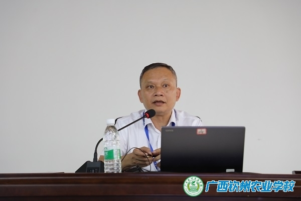 凝心聚力启新程 砥砺奋进谱新篇 ——我校召开2025年秋季学期开学教职工大会