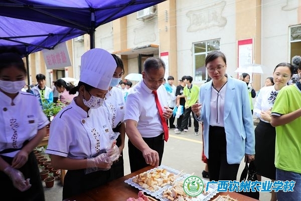 【90周年校庆系列活动之办学成果展示篇】岁物丰成  钦农华章