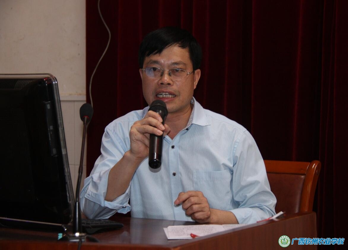 我校召开2016年春季学期学生管理质量月暨寝室设计比赛动员会