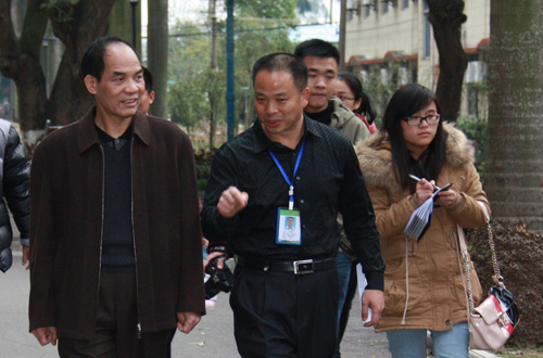 自治区总工会领导莅临我校慰问老劳模