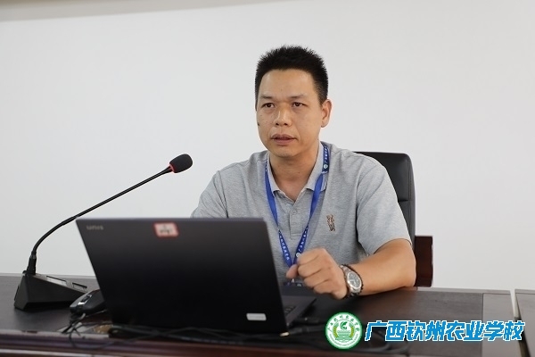 凝心聚力启新程，笃行致远谱新篇 ——我校召开2025年秋季学期第一次教师业务学习会