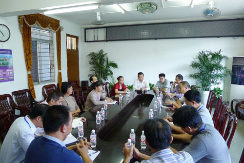 出谋献策 共叙校庆——我校召开钦南、钦北区校友代表座谈会