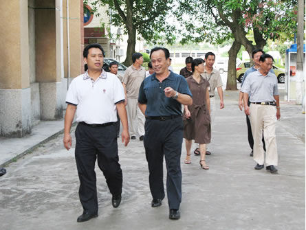 广东省高州农校来我校访问