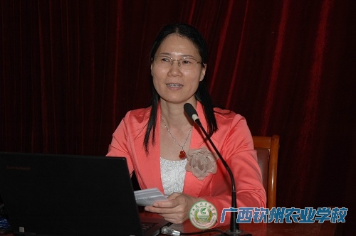 我校召开2012年“学生管理质量月”活动动员大会