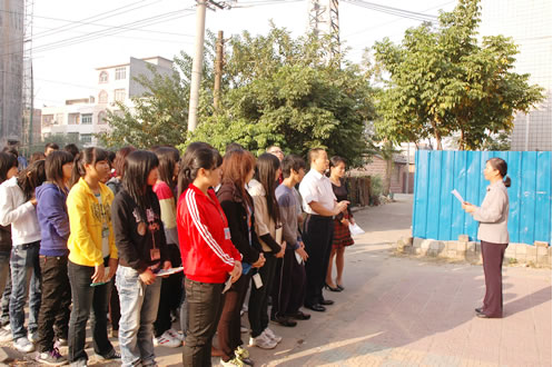 “钦州农校社会实践基地”在东南社区建立