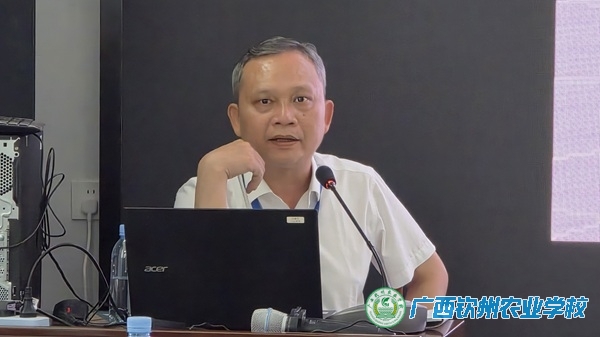 凝心聚力 一起向未来 —— 我校召开 3 月中层及以上干部工作会议